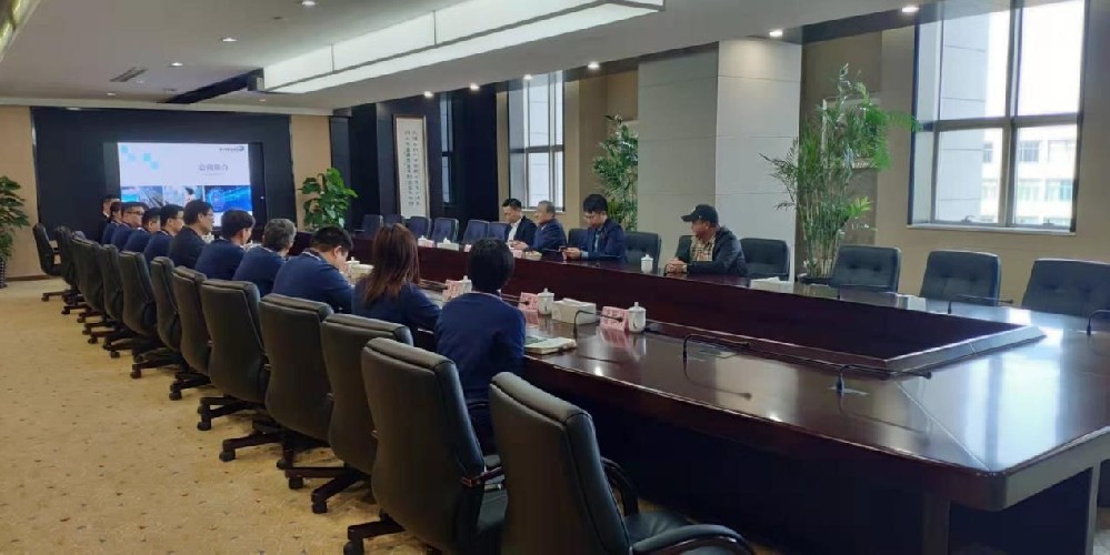 Chairman he of Hangzhou Zhongxin wafer semiconductor Co., Ltd. and his delegation visited Wuxi Evergrande electronics